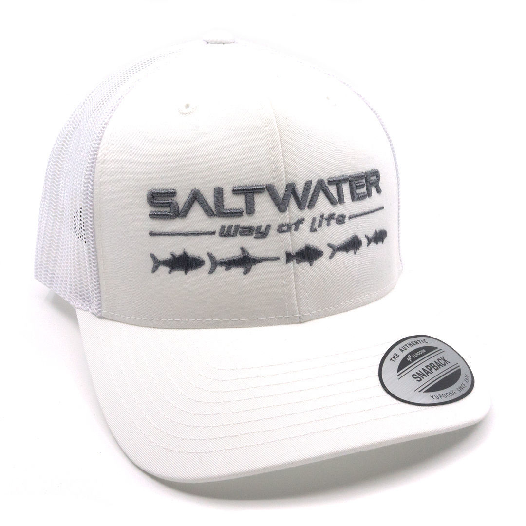 https://www.saltwateritaly.com/cappellino-game-fish-bianco